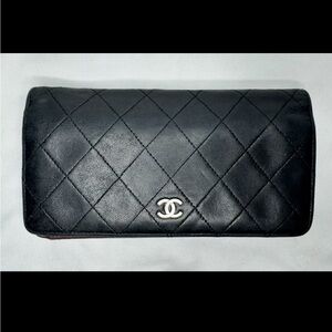 Chanel Black Calfskin Long Bifold Wallet. Series 15, 2011